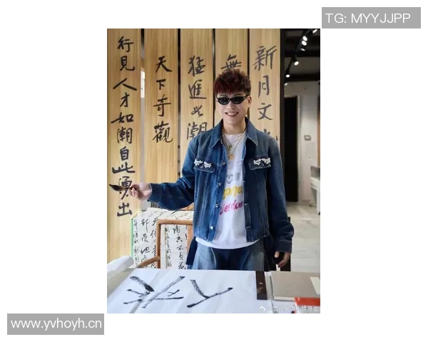 胡彦斌现身中超联赛引发娱乐热议